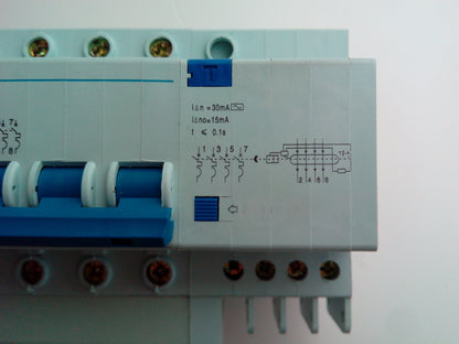 VIGI 0646 C40A/30MA/4P MAGNETOTÉRMICO + DIFERENCIAL