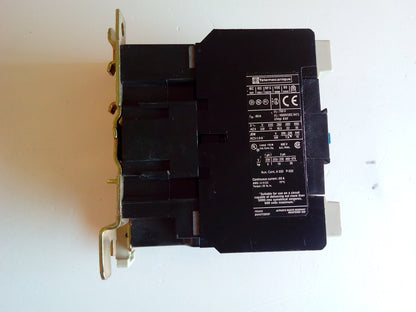 CONTACTOR 0725 TRIFASICO 60A LC1D4011-M5 TELEMECANIQUE