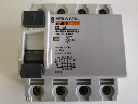 DIFERENCIAL SI 40A/0,030A/30MA/4P SUPERINMUNIZADO 23529 MERLÍN GERIN