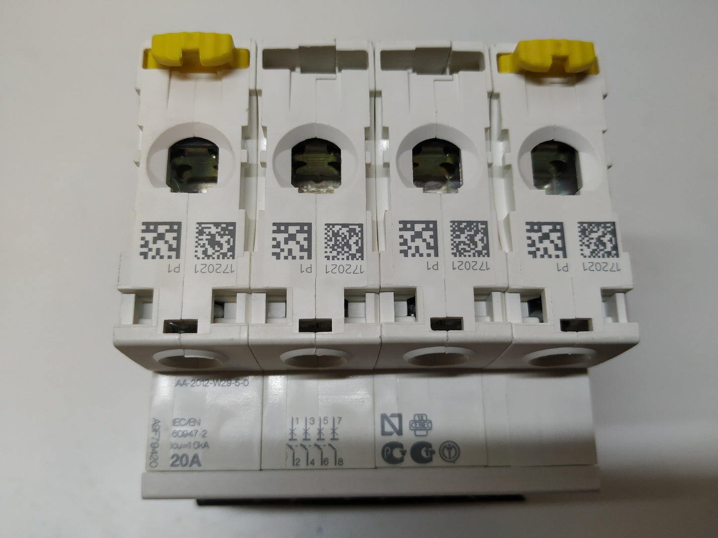 C20A/4P IGA ICP MAGNETOTERMICO SCHNEIDER