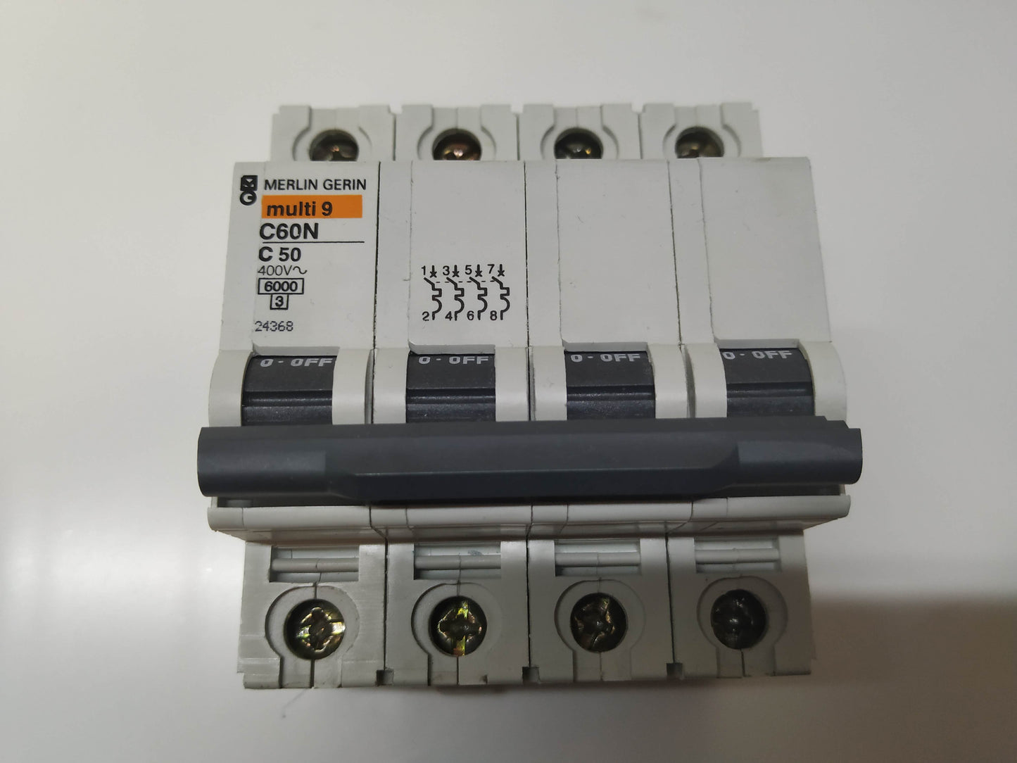 C50A/4P IGA ICP MAGNETOTERMICO 24368 MERLIN GERIN