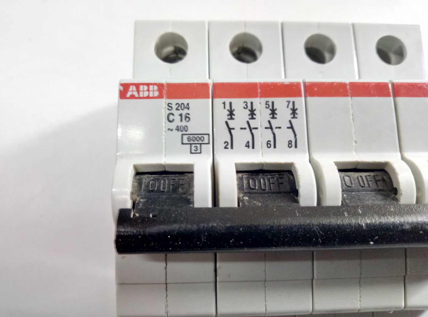 C16A/4P IGA MAGNETOTERMICO PIA ABB